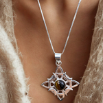 Collar Nudo De Brujas Con Piedra Ojo De Tigre